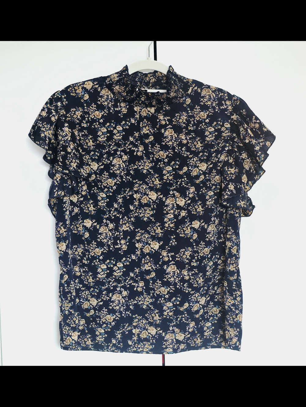 SHEIN Women's Navy Floral Ruffle Sleeve Blouse, Large, Office Casual Dressy Wear